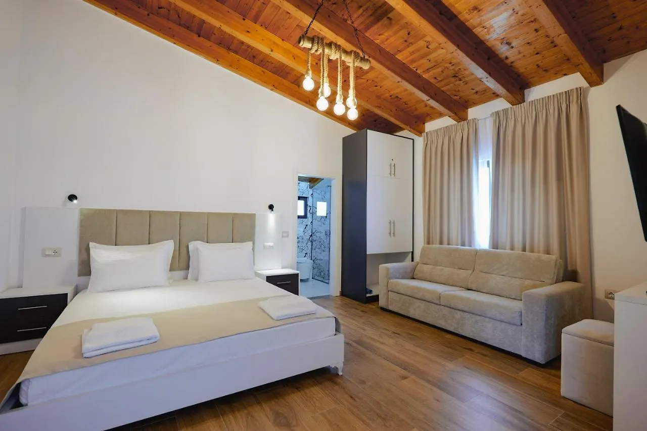 Venti Et Maris Hotel Ksamil 3*,  Albania
